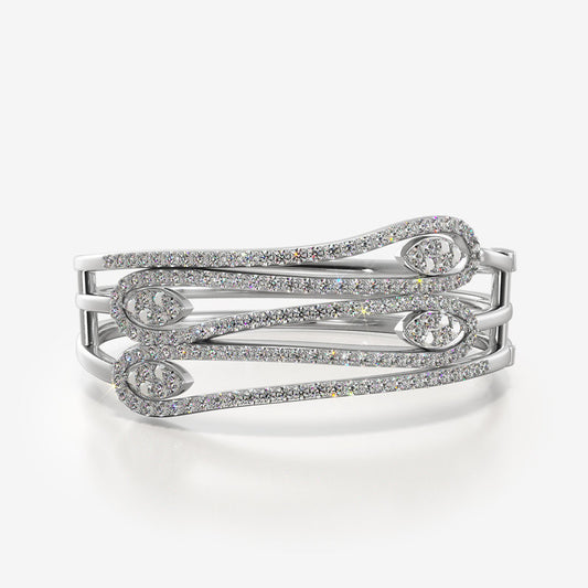 Our innovative Maira bracelet is a perfect marriage of craftsmanship and technology. Made with strong dynamic shapes, it earns the name 'Maira' which means of the sea.