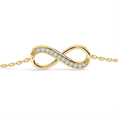 A dainty piece showcasing a small infinity sign in the centre to harmonize the design with a sense of continuity and flow.