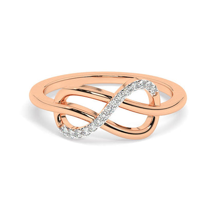 Drawing inspiration from a tiara, the Roshnee Ring sits perfectly like a small tiara for your hand. As dainty as it is classy, this ring is soon to become a everday essential.